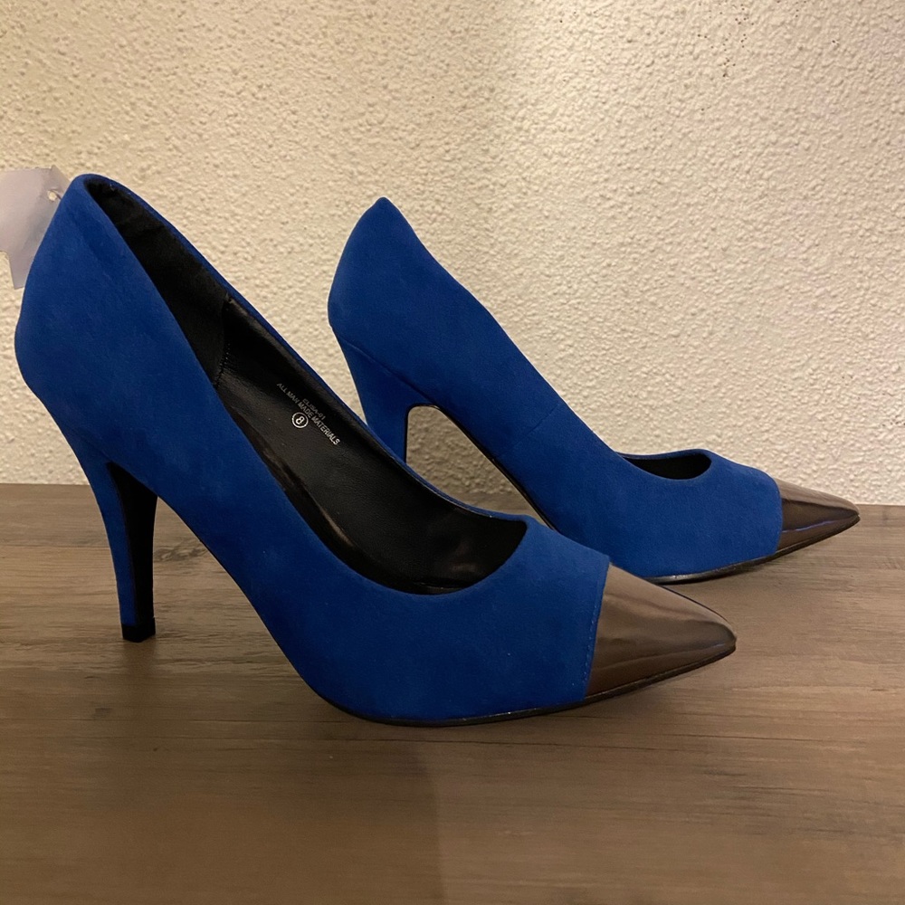 Modesty royal blue faux suede pumps size 8